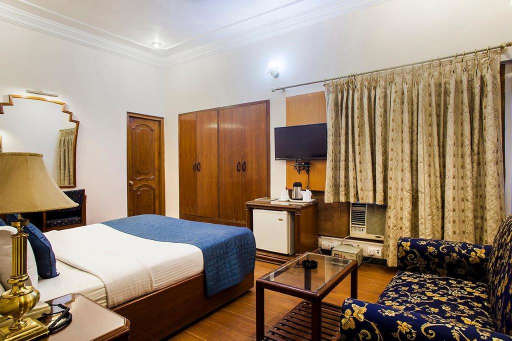 Hotel Imperial House Allāhābād Junction 外观 照片