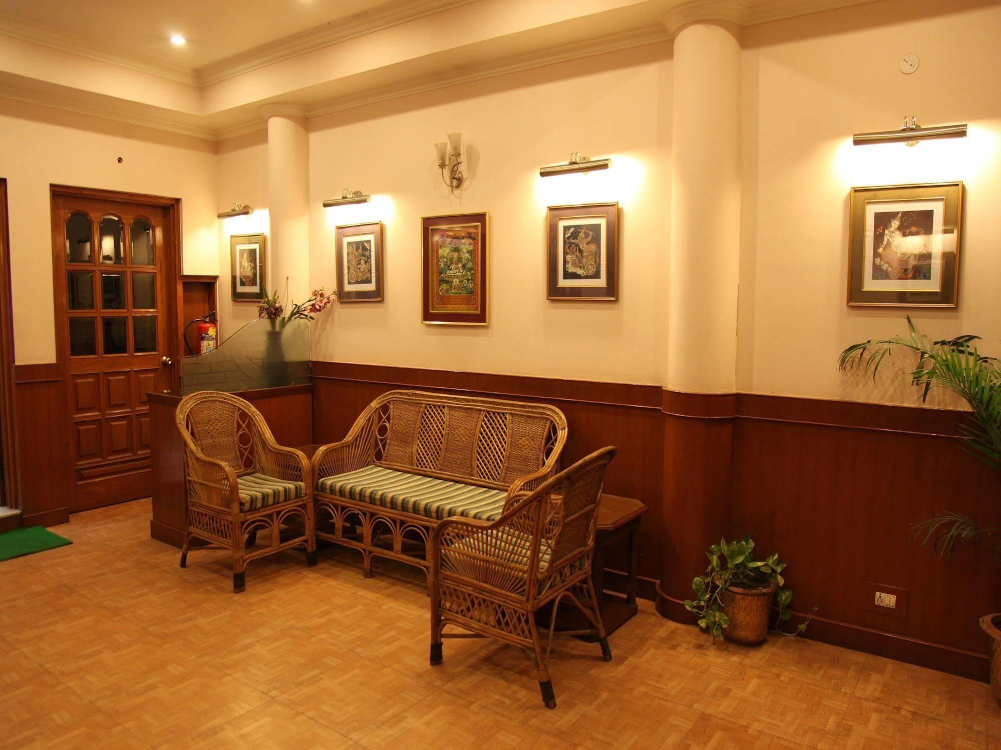 Hotel Imperial House Allāhābād Junction 外观 照片