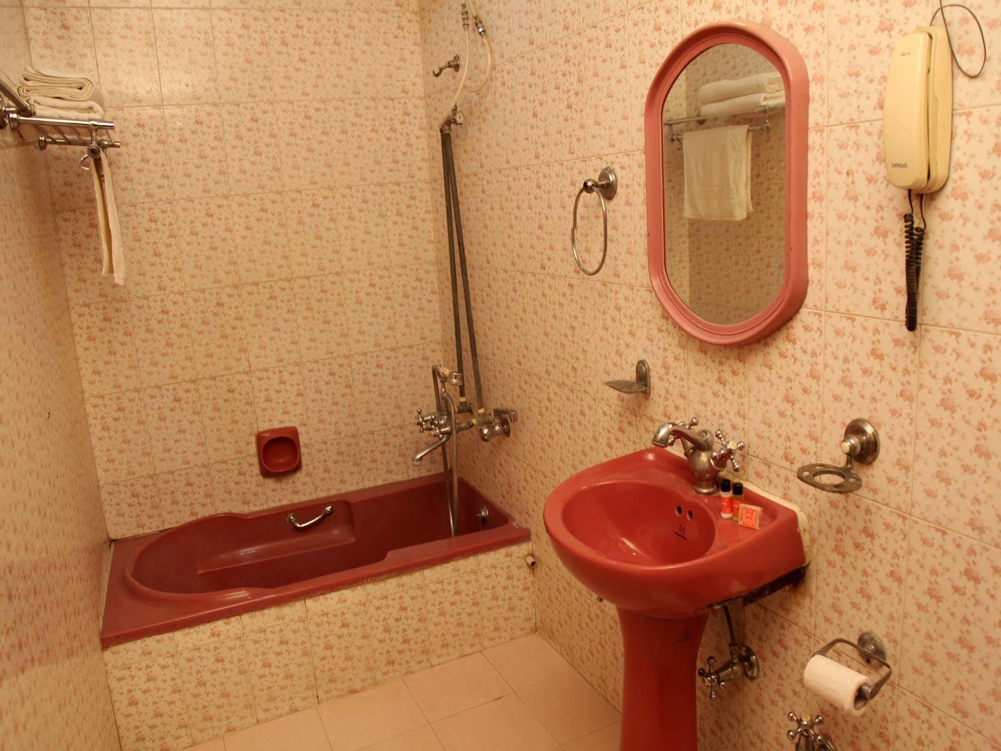 Hotel Imperial House Allāhābād Junction 外观 照片